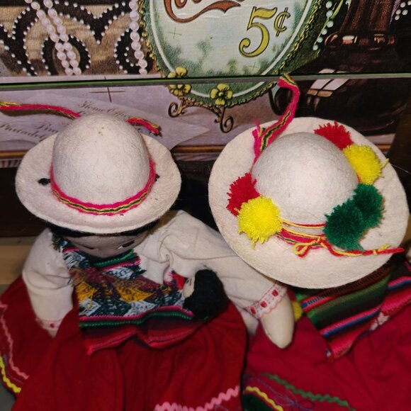 Vintage Cholita Dolls from Bolivia Handmade Cloth Traditional Outfits & Hats - Picture 4 of 8